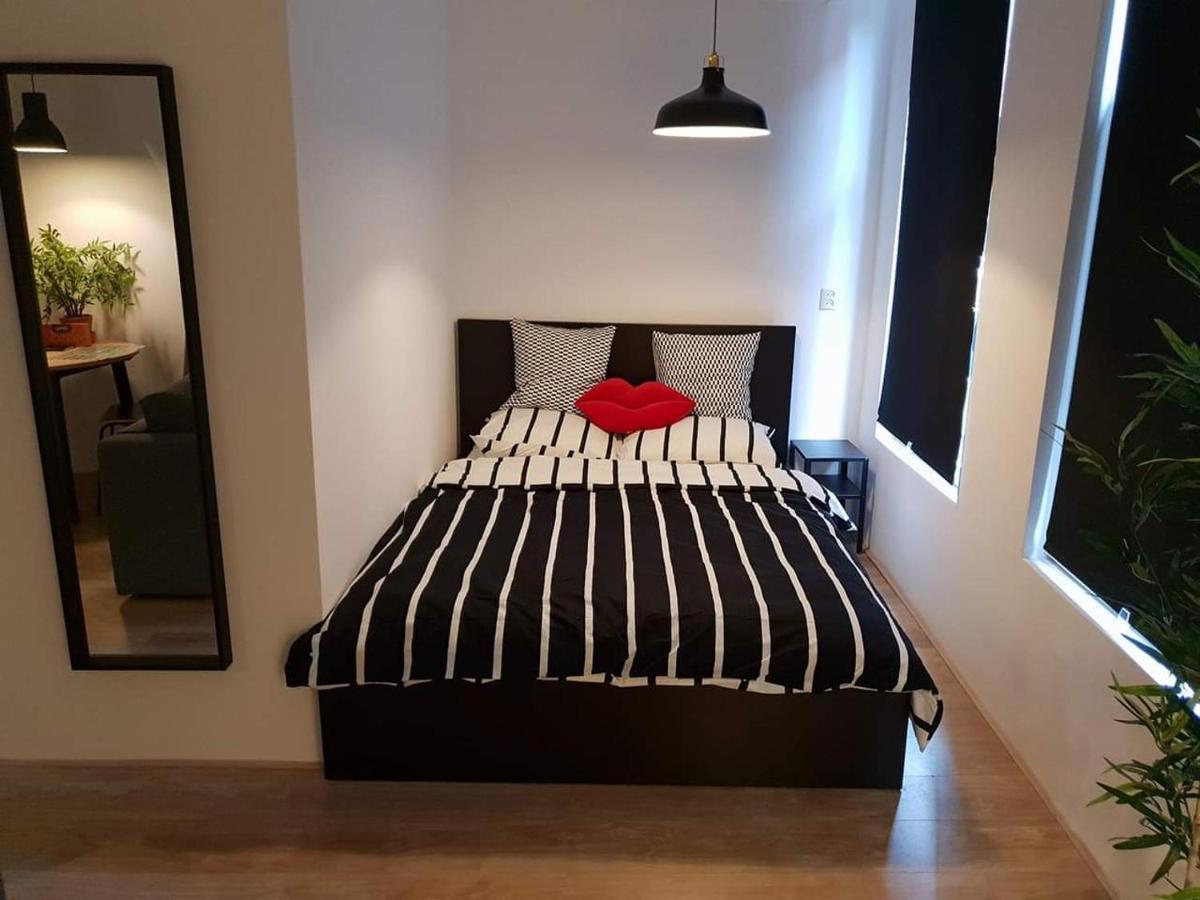 Recharge Hostel Ротердам Екстериор снимка