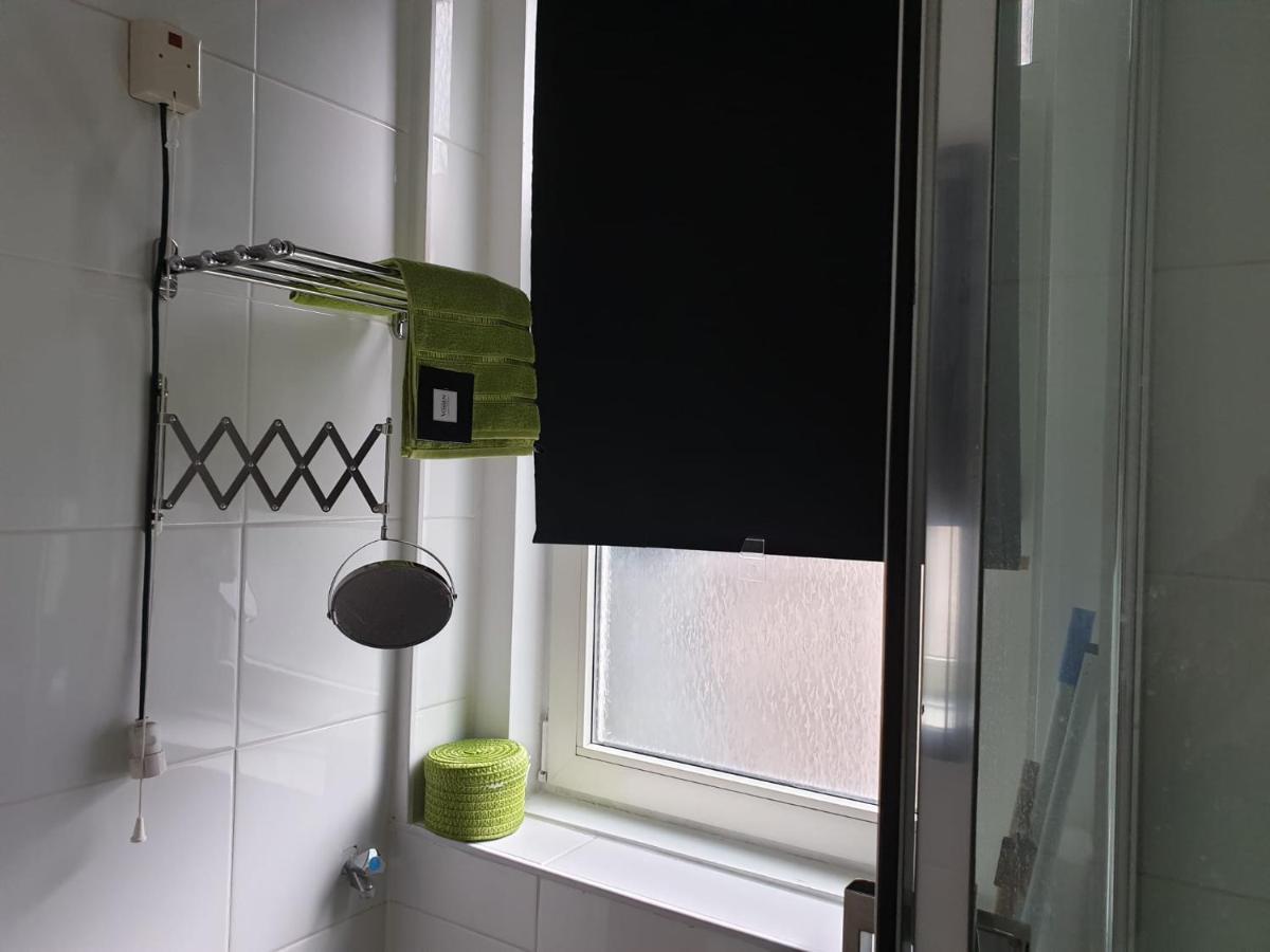 Recharge Hostel Ротердам Екстериор снимка