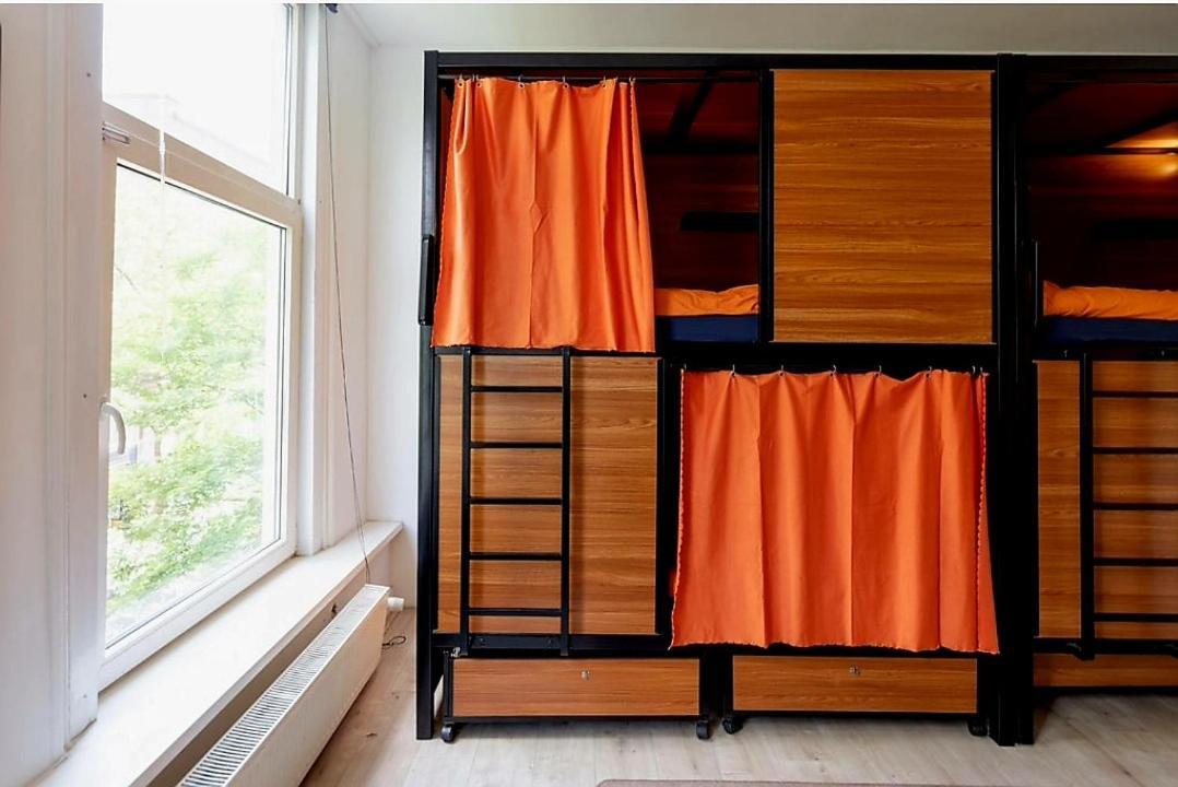 Recharge Hostel Ротердам Екстериор снимка